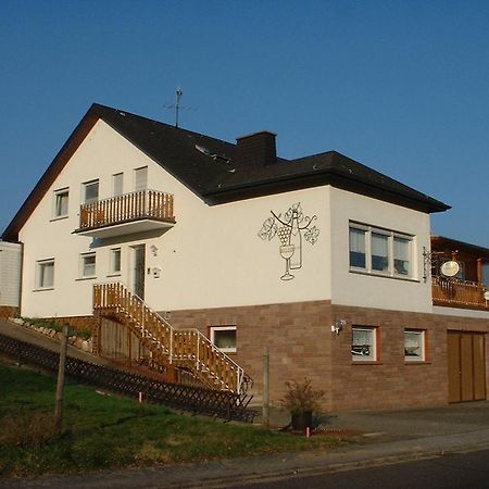 Pension Kroth An Der Mosel Briedel Exteriér fotografie