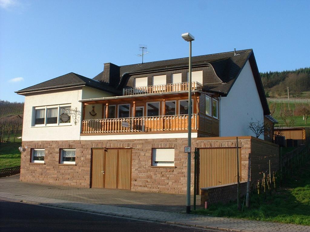 Pension Kroth An Der Mosel Briedel Exteriér fotografie