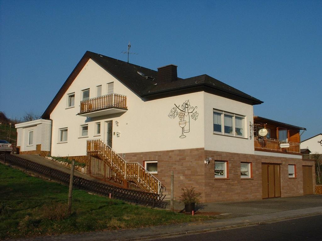 Pension Kroth An Der Mosel Briedel Exteriér fotografie